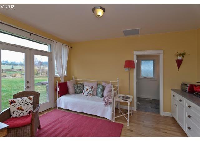 840 Methodist Road Hood River, OR 97031 - Photo 14 of 16 Gallery Image 14