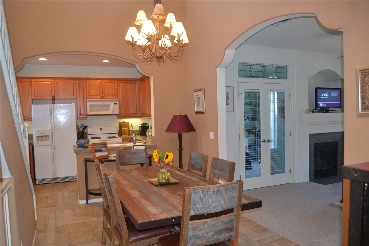 3658 Jetty Point Carlsbad, CA 92010 - Photo 2 of 25 Gallery Image 2