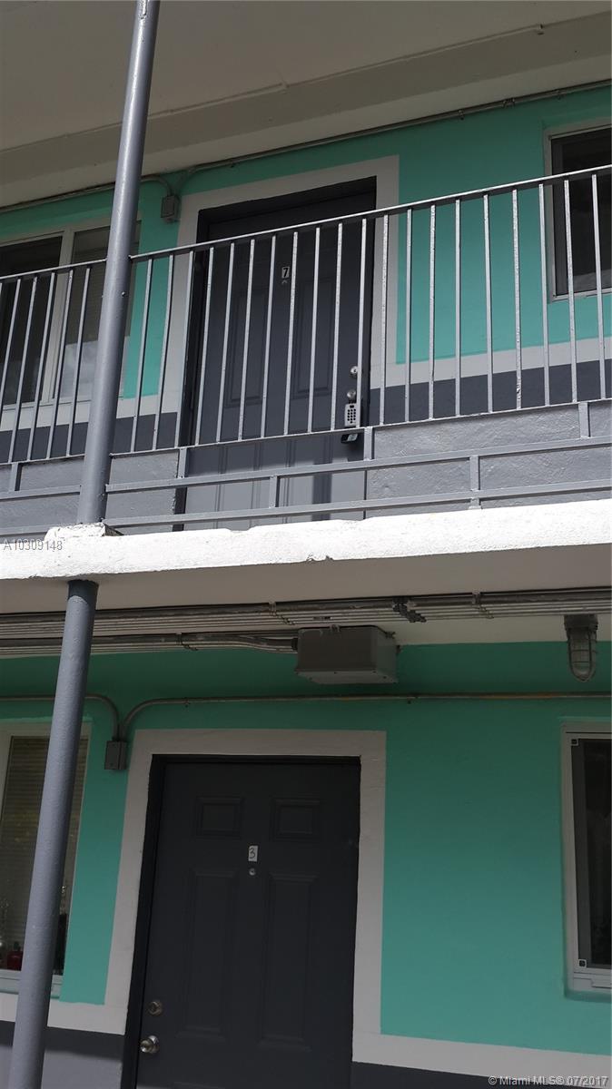 535 Northwest 7th Street, Unit 2 Miami, FL 33136 - Photo 10 of 14
