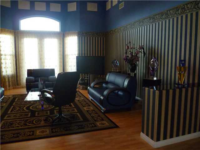 14243 Ridge Oak Place Valley Center, CA 92082 - Photo 8 of 24