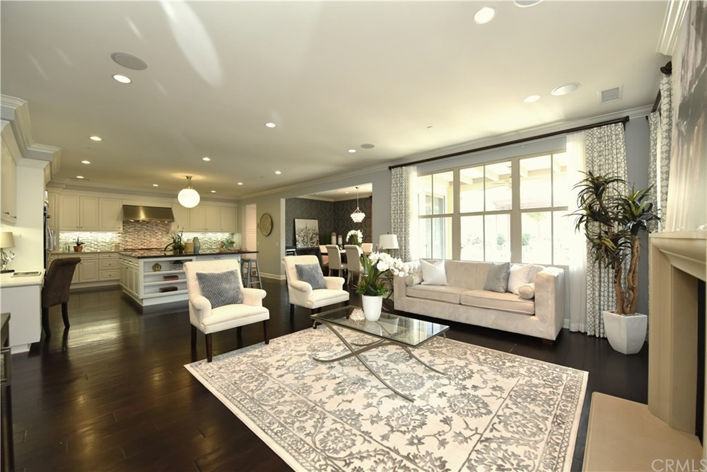 27 Statuary Irvine, CA 92620 - Photo 3 of 20