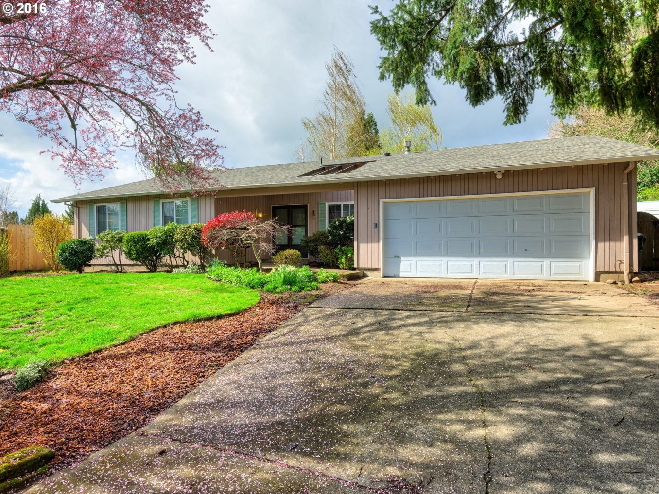 19025 Southwest Butternut Street Beaverton, OR 97078 - Photo 1 of 18 Gallery Image 1