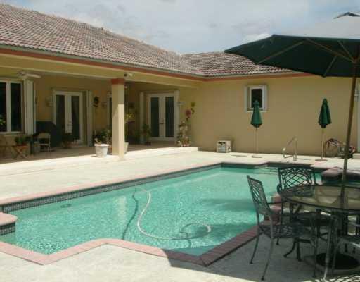 13810 Southwest 34th Street Miami, FL 33175 - Photo 10 of 14