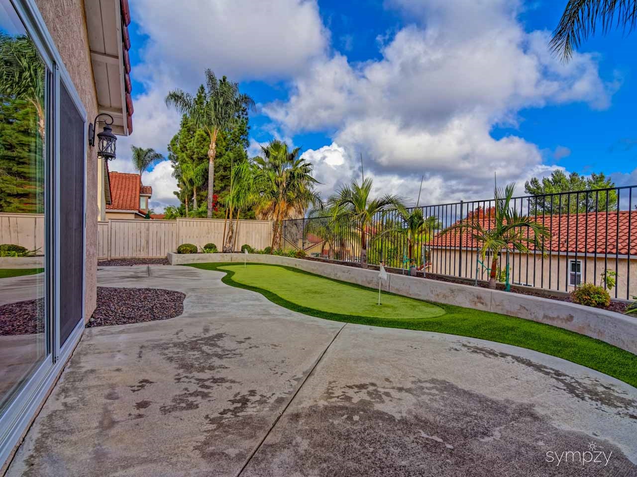 1722 Crystal Ridge Way Vista, CA 92081 - Photo 22 of 25 Gallery Image 22