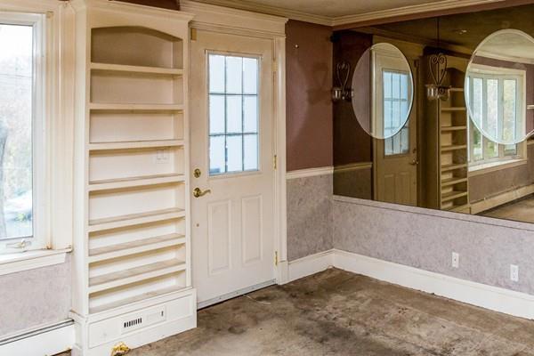 470 Mendon Road Attleboro, MA 02703 - Photo 4 of 13 Gallery Image 4