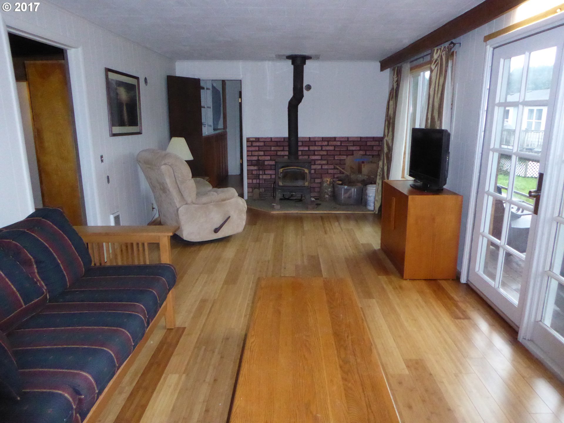 28436 Mateer Road Gold Beach, OR 97444 - Photo 10 of 22 Gallery Image 10
