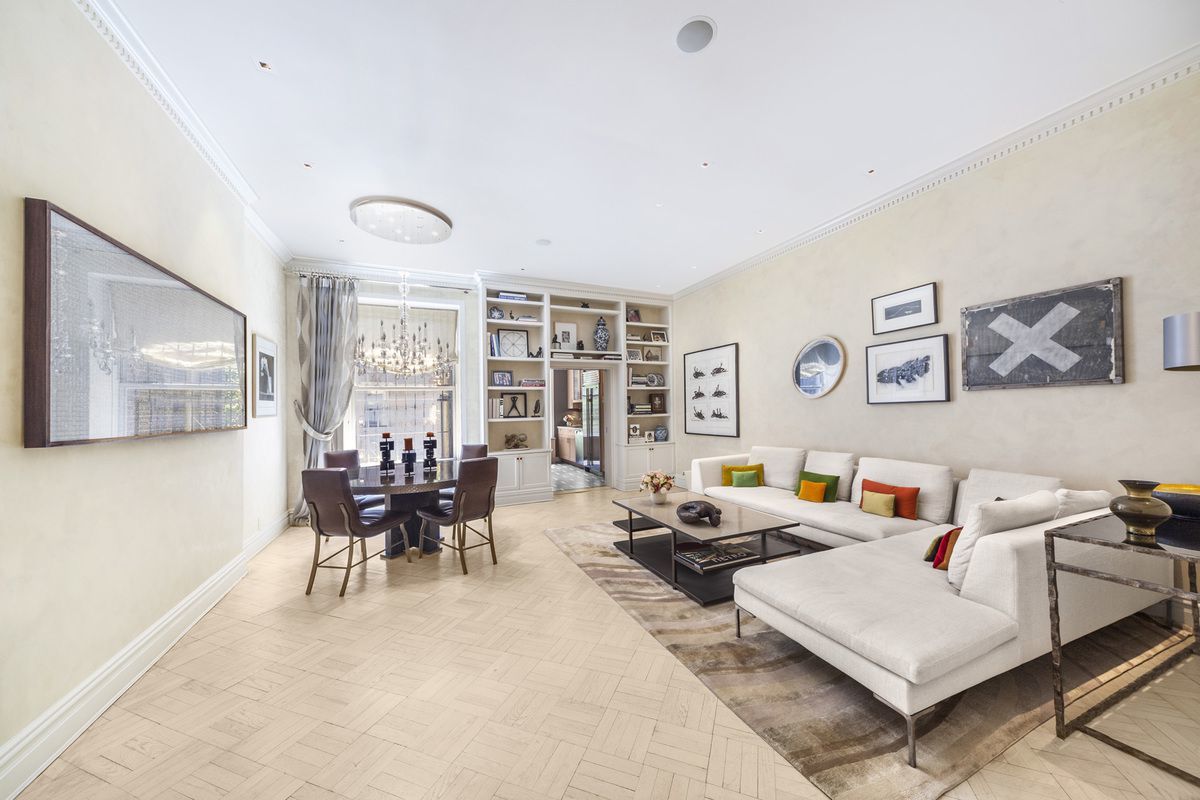 24 West 70th Street, Unit 2 Manhattan, NY 10023 - Photo 2 of 9