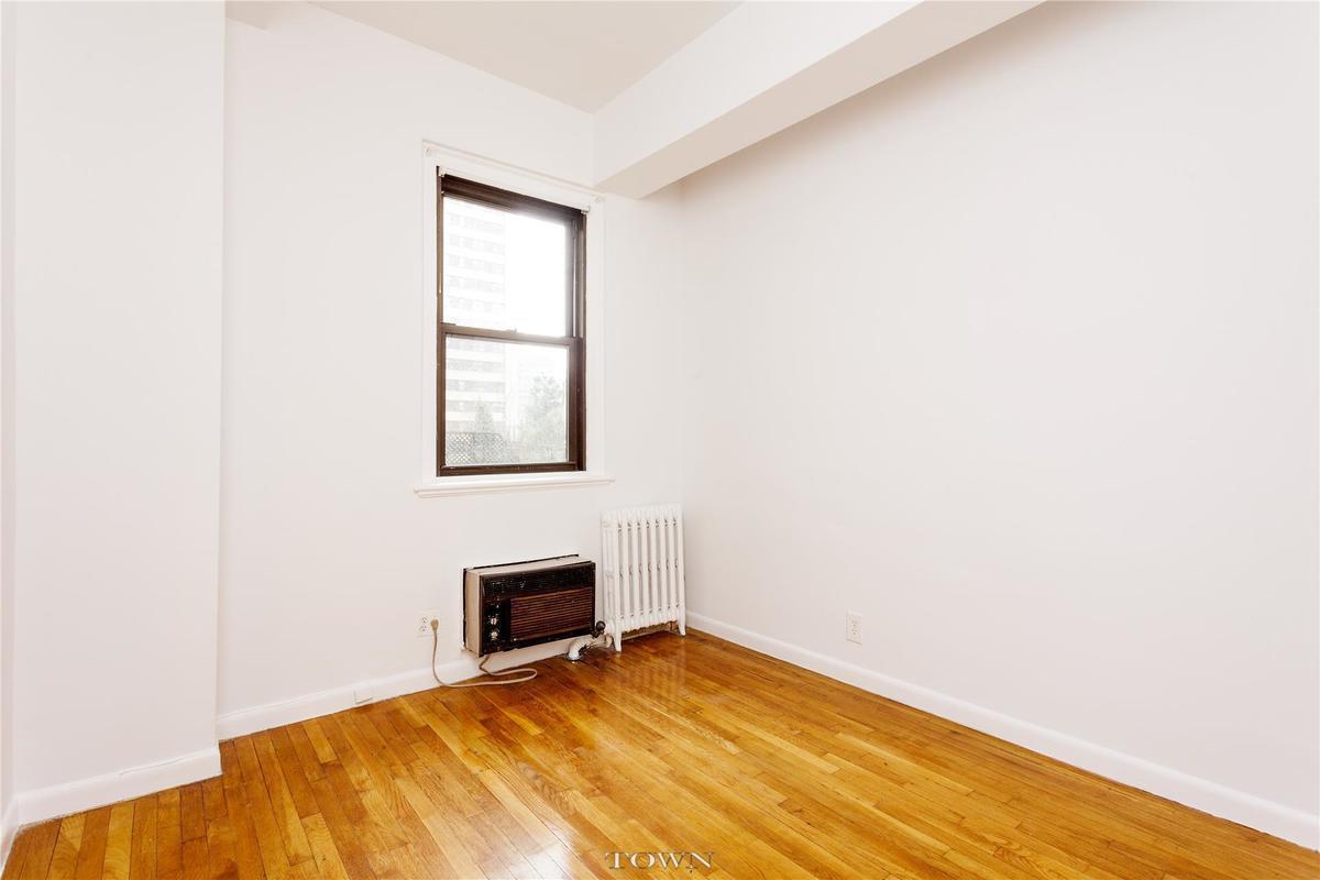 138 East 38th Street, Unit 4F Manhattan, NY 10016 - Photo 3 of 6