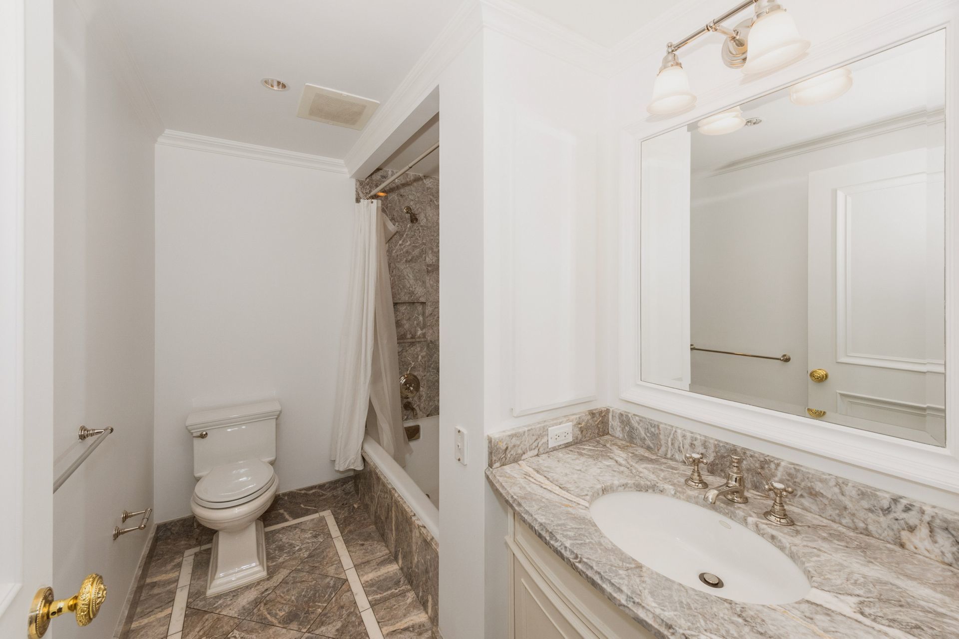 502 Park Avenue, Unit 8F Manhattan, NY 10022 - Photo 7 of 9