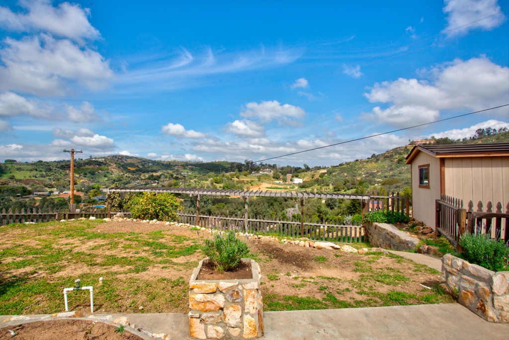 29805 Anthony Road Valley Center, CA 92082 - Photo 19 of 25