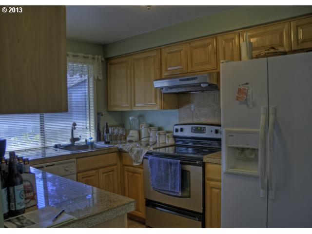 460 Southwest 121st Place Portland, OR 97225 - Photo 2 of 13 Gallery Image 2