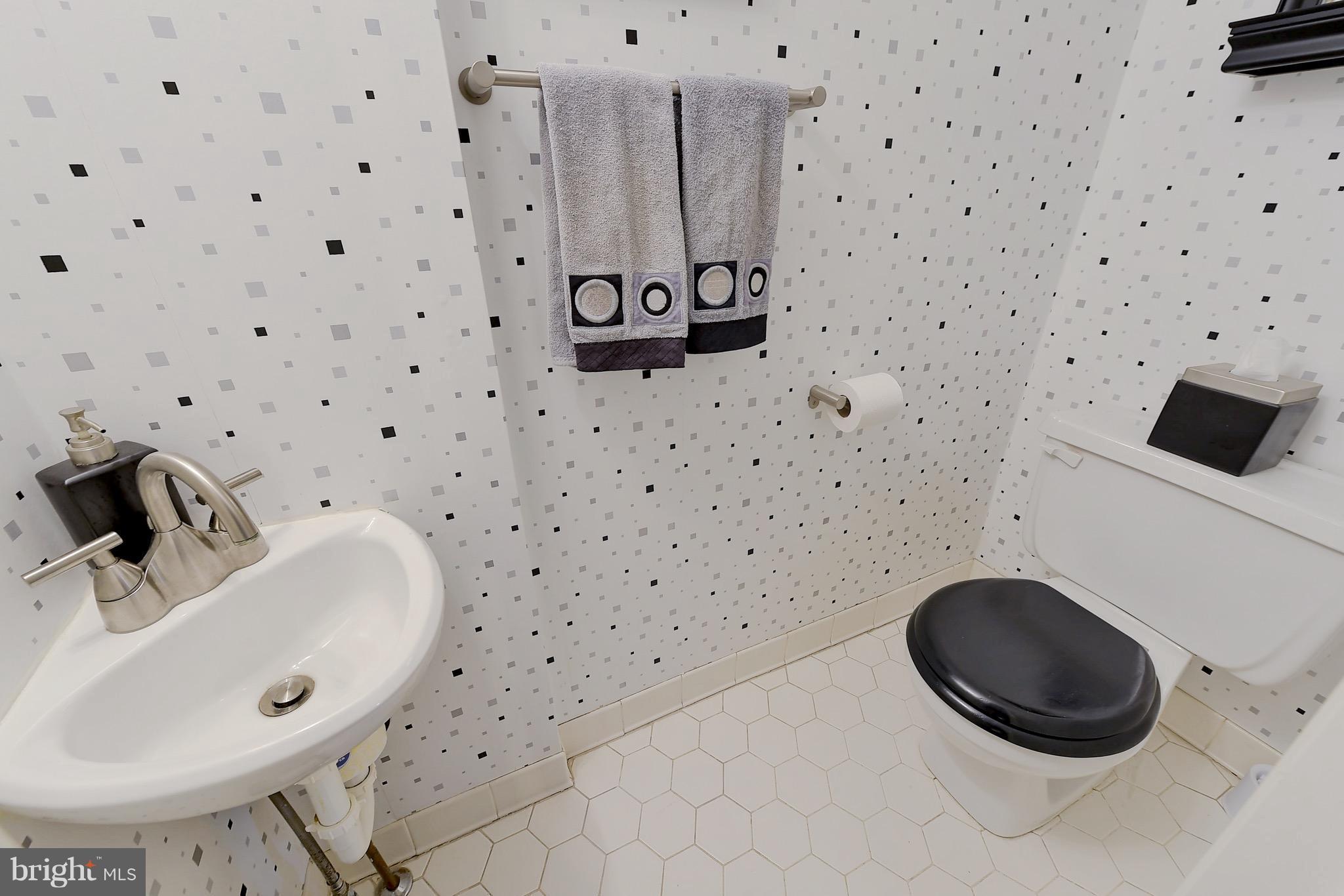 1509 T Street Northwest Washington, DC 20009 - Photo 10 of 23