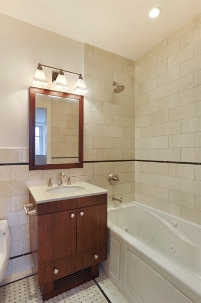 146 Diamond Street, Unit 2 Brooklyn, NY 11222 - Photo 3 of 4