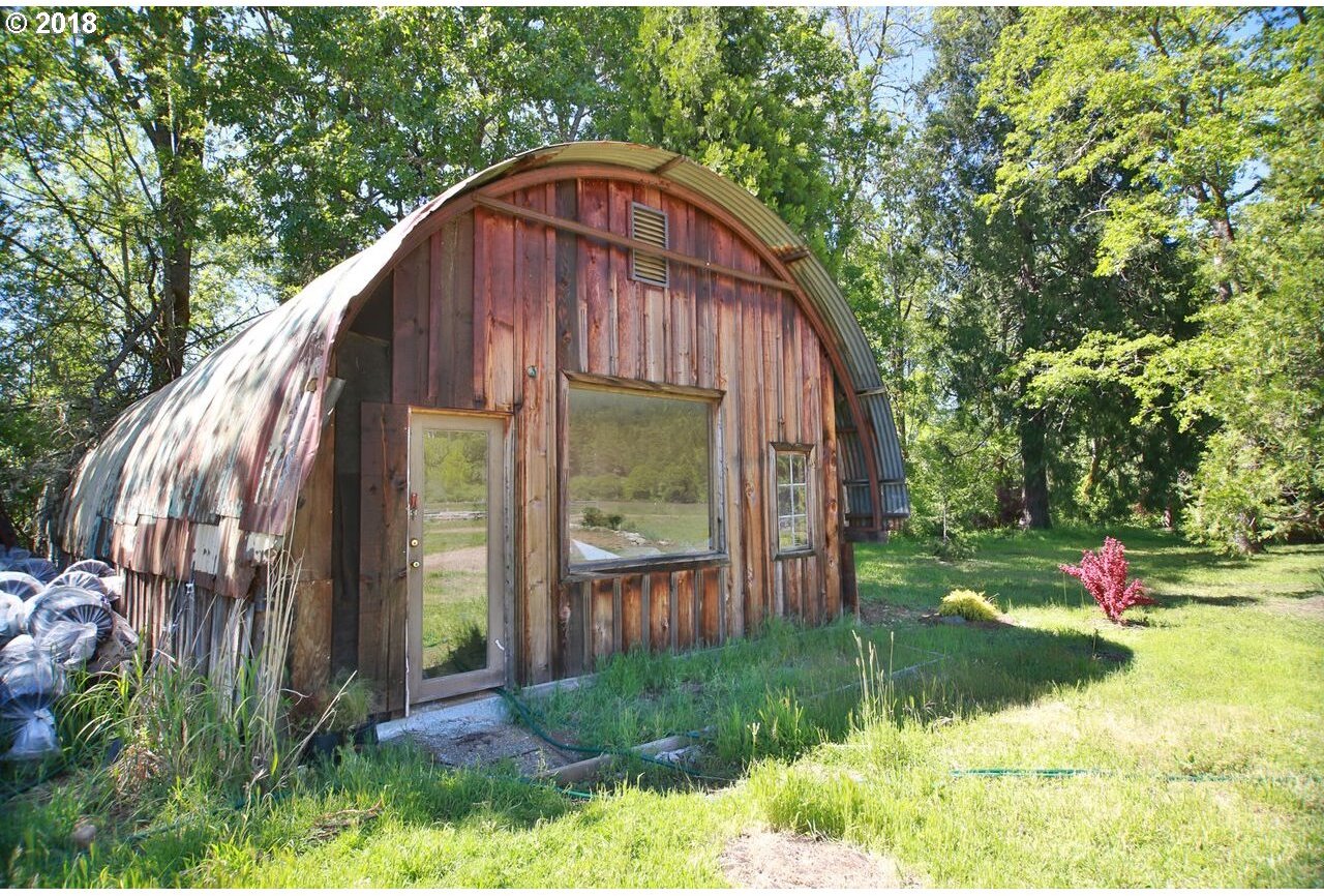 10325 Takilma Road Cave Junction, OR 97523 - Photo 7 of 24 Gallery Image 7