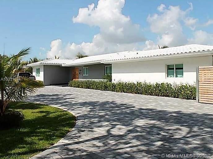 12388 North Bayshore Drive North Miami, FL 33181 - Photo 16 of 50