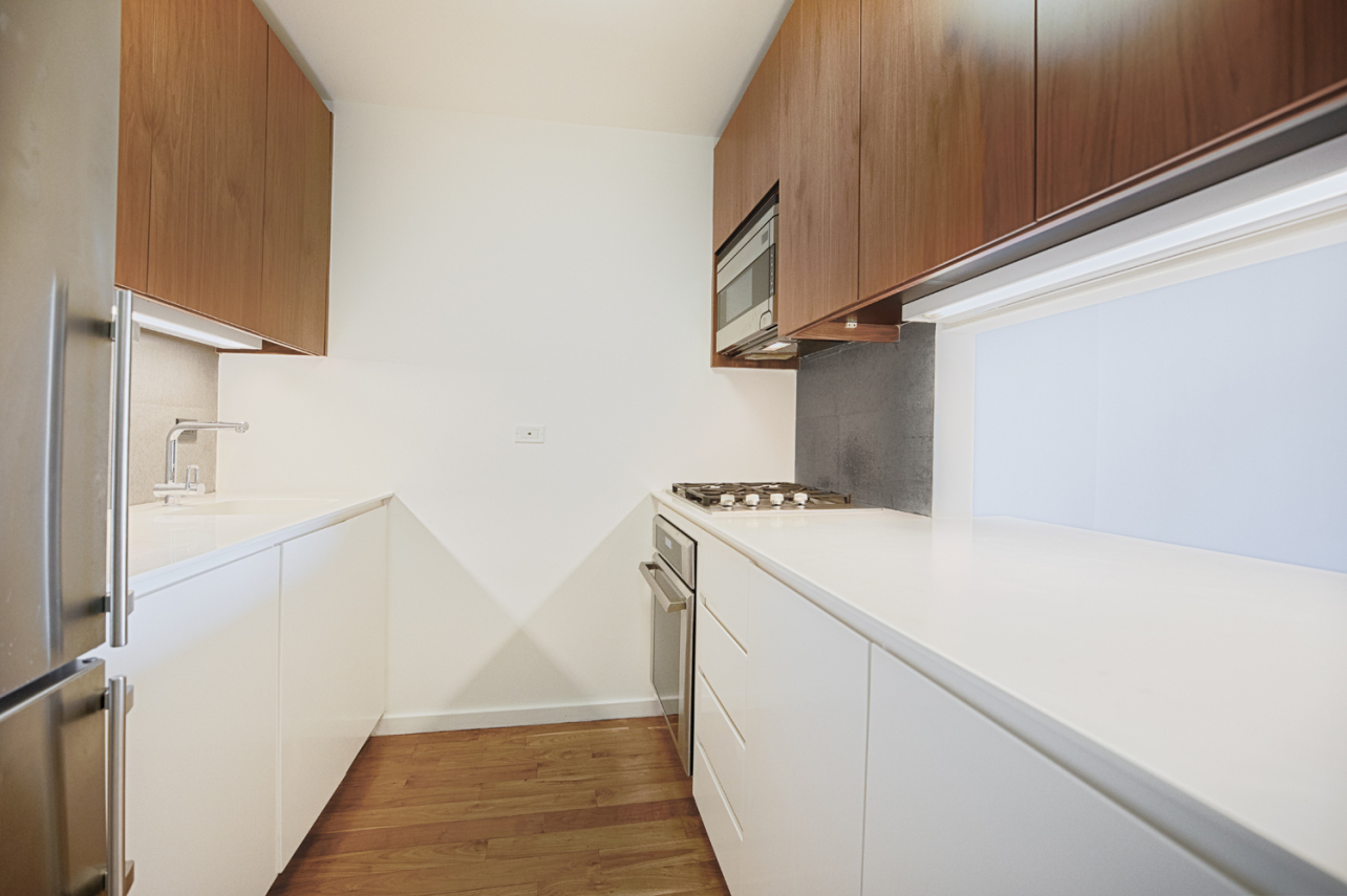 515 East 72nd Street, Unit 23B Manhattan, NY 10021 - Photo 5 of 20