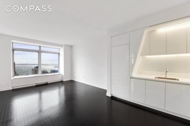 123 Washington Street, Unit 47G Manhattan, NY 10006 - Photo 2 of 7