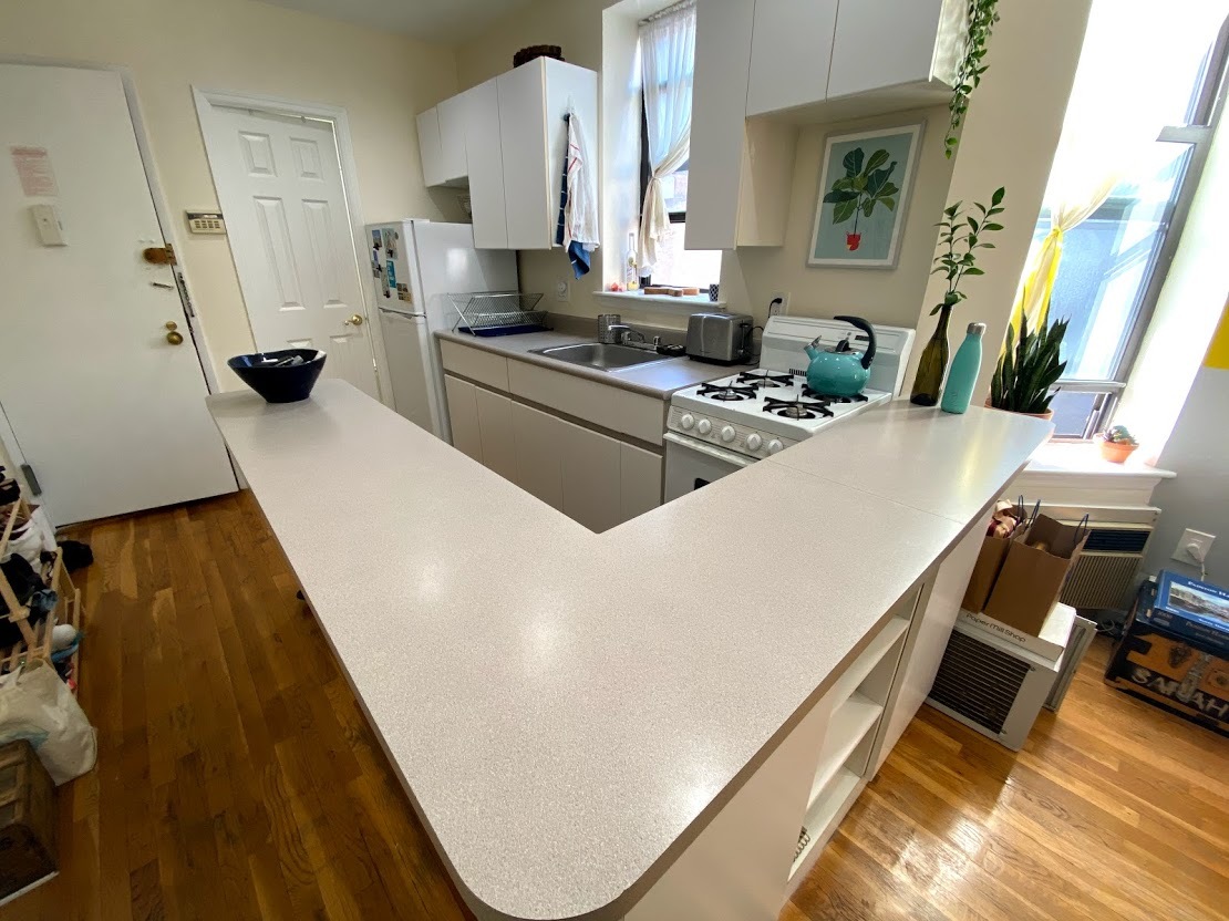 423 East 75th Street, Unit 3C Manhattan, NY 10021 - Photo 3 of 4