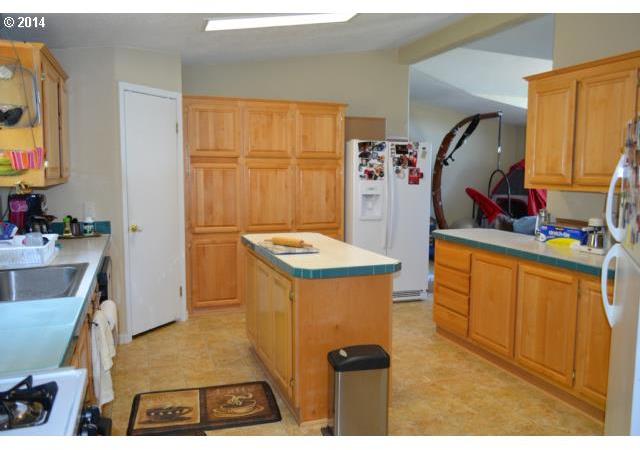2040 7 Mile High Road The Dalles, OR 97058 - Photo 13 of 16 Gallery Image 13
