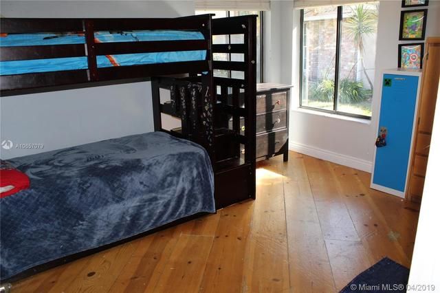 Loggers Run, Boca Raton, FL 33428 Compass