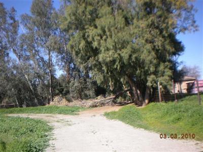8540 Smith Road Bakersfield, CA 93307 - Photo 11 of 12 Gallery Image 11