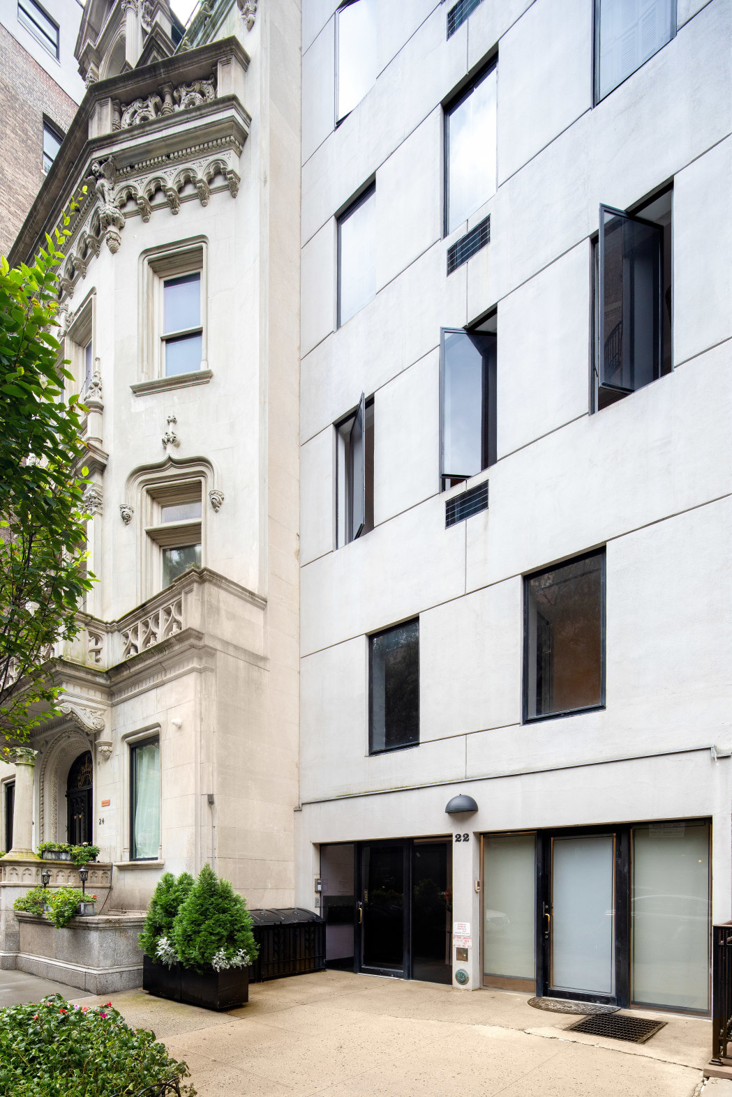 22 East 81st Street, Unit 1 Manhattan, NY 10028 - Photo 1 of 12