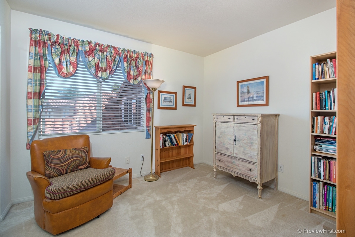 1585 Turquoise Drive Carlsbad, CA 92011 - Photo 15 of 25