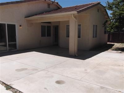 4320 Berkshire Road Bakersfield, CA 93313 - Photo 13 of 16 Gallery Image 13
