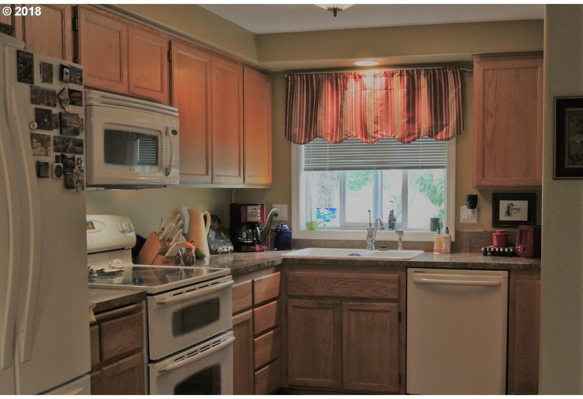 1602 Fetters Loop Eugene, OR 97402 - Photo 1 of 6 Gallery Image 1