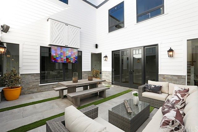 $3,550,000 | 2320 Port Aberdeen Place, Newport Beach, CA 92660