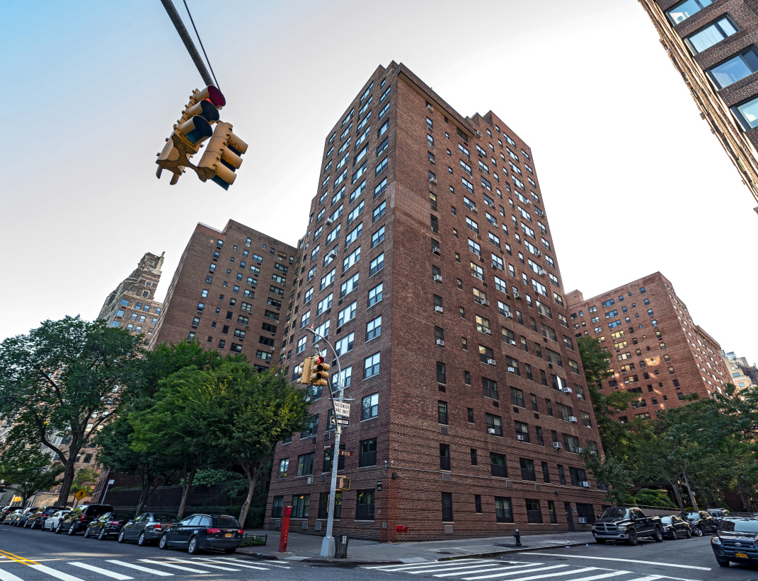 Schwab at 11 Riverside Dr Manhattan, NY Compass