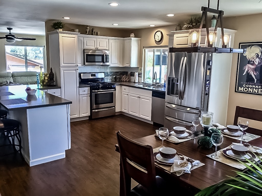 3353 Cristobal Way Spring Valley, CA 91977 - Photo 5 of 20 Gallery Image 5