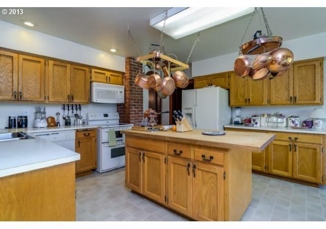 25935 Southwest Stafford Road Wilsonville, OR 97070 - Photo 5 of 16 Gallery Image 5