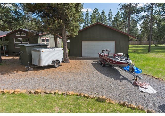 17035 Fontana Road Bend, OR 97707 - Photo 23 of 24