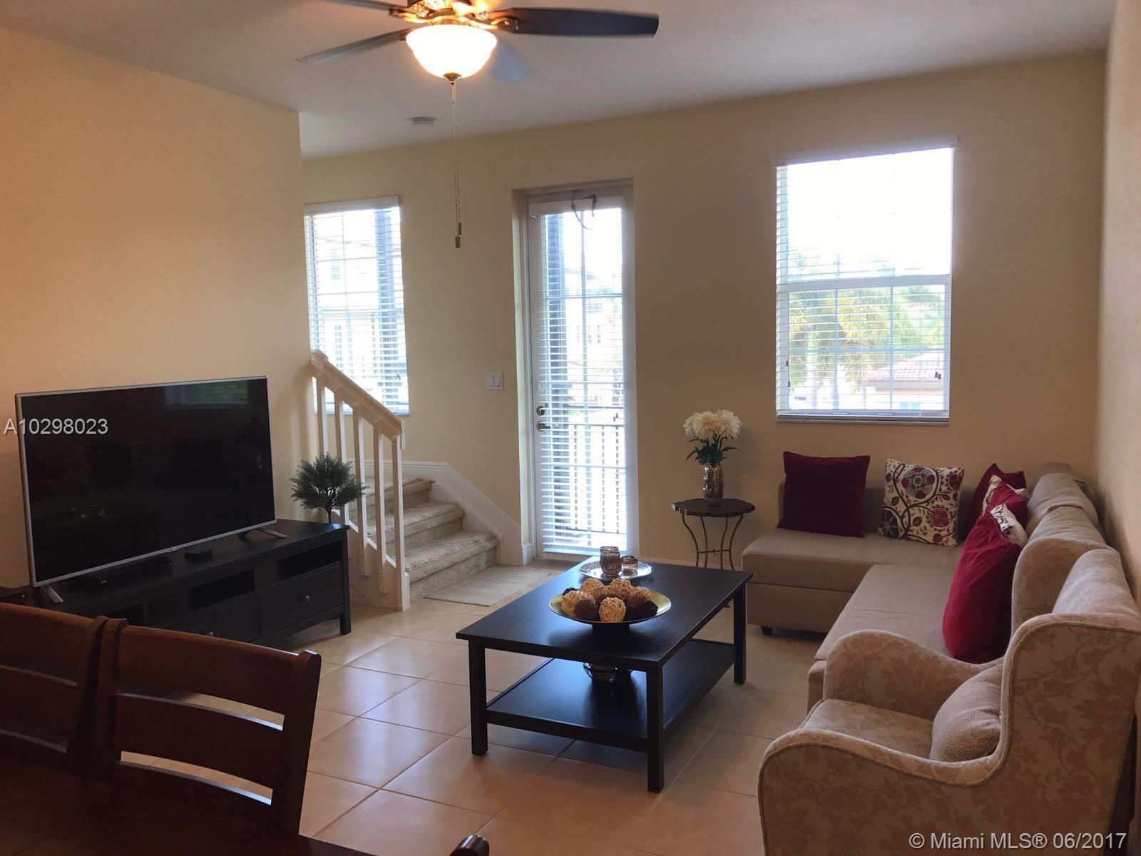 Cobblestone Pembroke Pines, FL 33027 - Photo 3 of 25