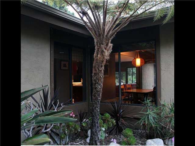 239 Willowspring Drive North Encinitas, CA 92024 - Photo 7 of 19