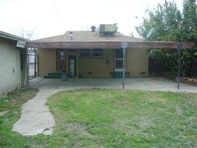 2710 Brenda Place Bakersfield, CA 93307 - Photo 13 of 15