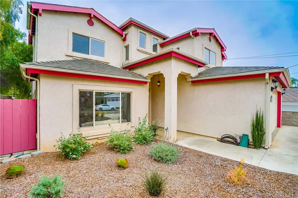 1852 6th Street Manhattan Beach, CA 90266 - Photo 3 of 9