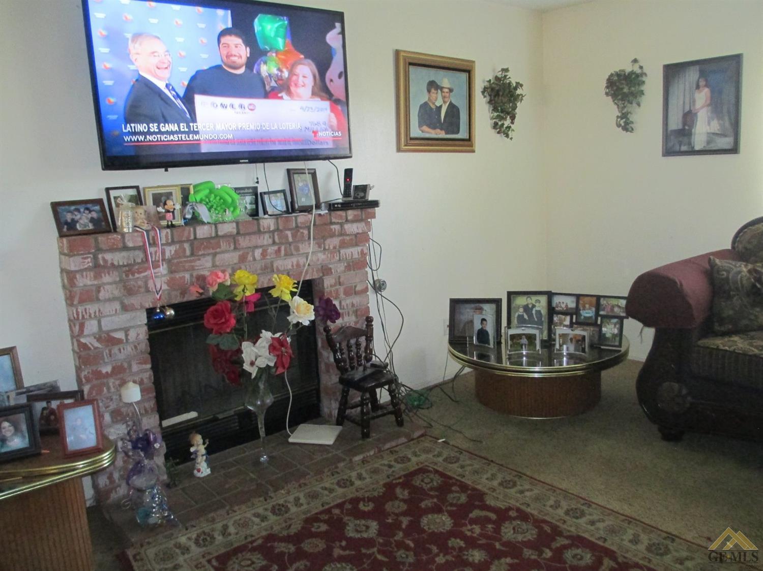 7508 Segrue Road Lamont, CA 93241 - Photo 6 of 16