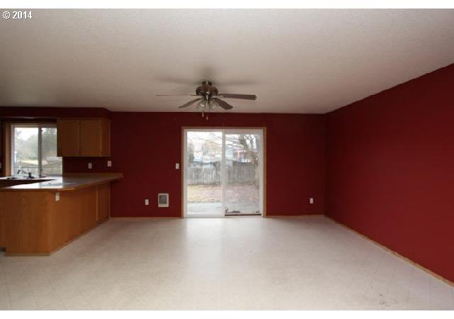 127 Balboa Loop Kelso, WA 98626 - Photo 5 of 15 Gallery Image 5