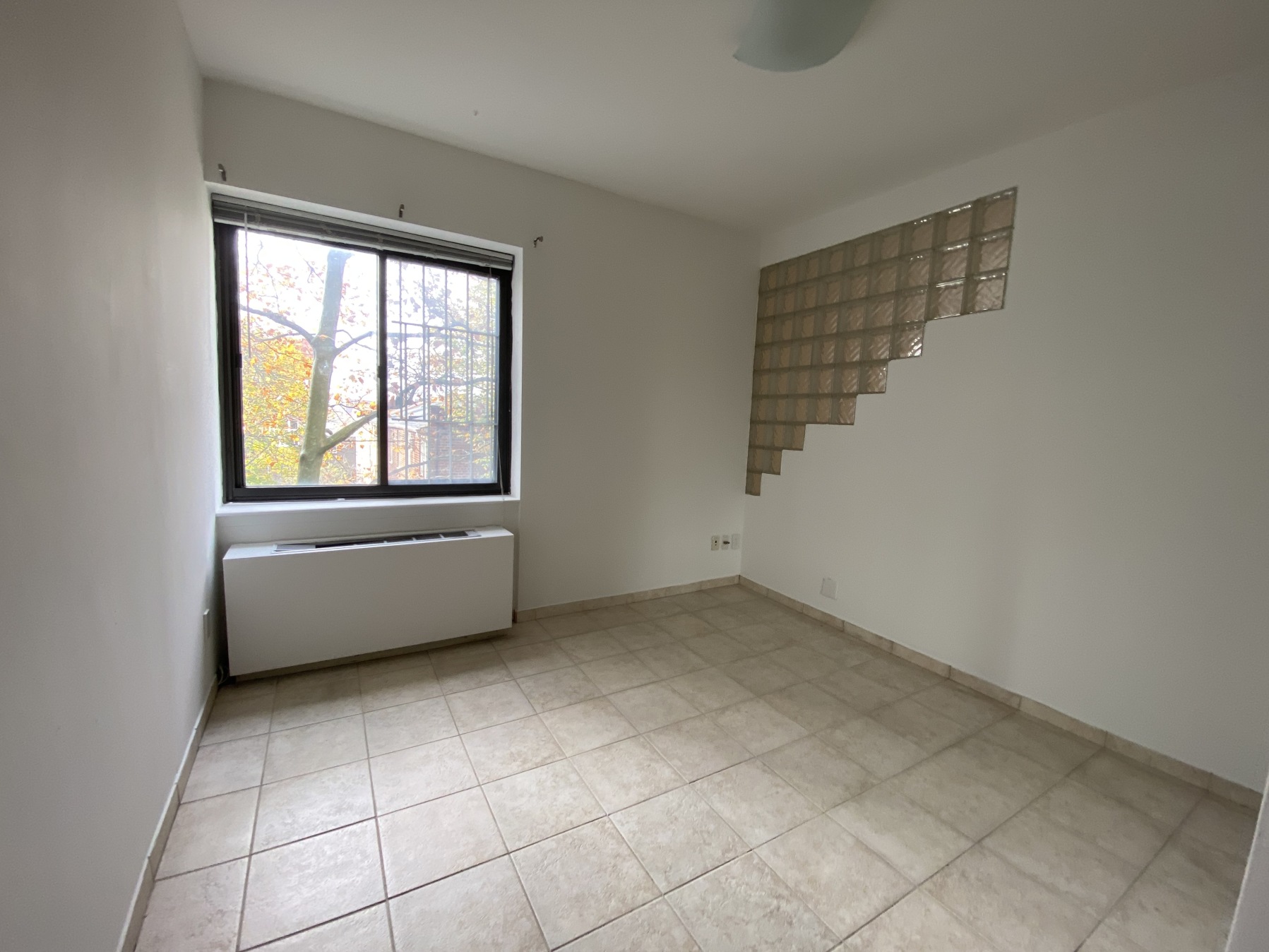 492 Henry Street, Unit 3K Brooklyn, NY 11231 - Photo 3 of 4