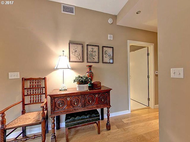 2351 Northwest Westover Road, Unit 708 Portland, OR 97210 - Photo 2 of 16 Gallery Image 2