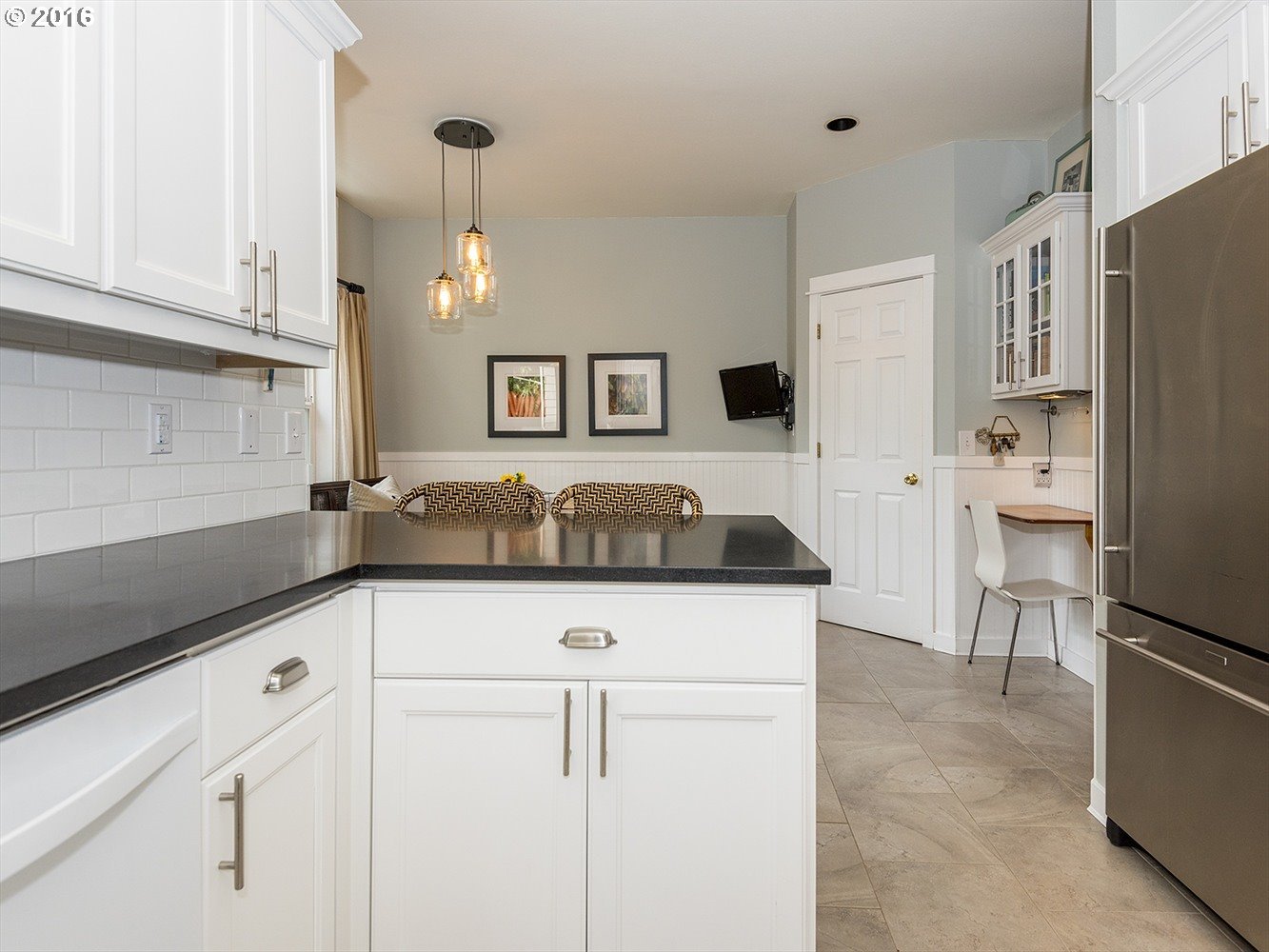 3534 Southwest Corbett Avenue Portland, OR 97239 - Photo 8 of 30 Gallery Image 8