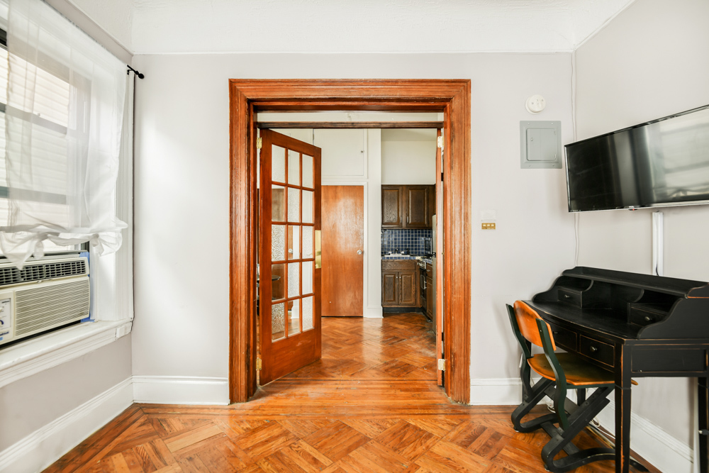 47 Reeve Place, Unit 2 Brooklyn, NY 11218 - Photo 2 of 8