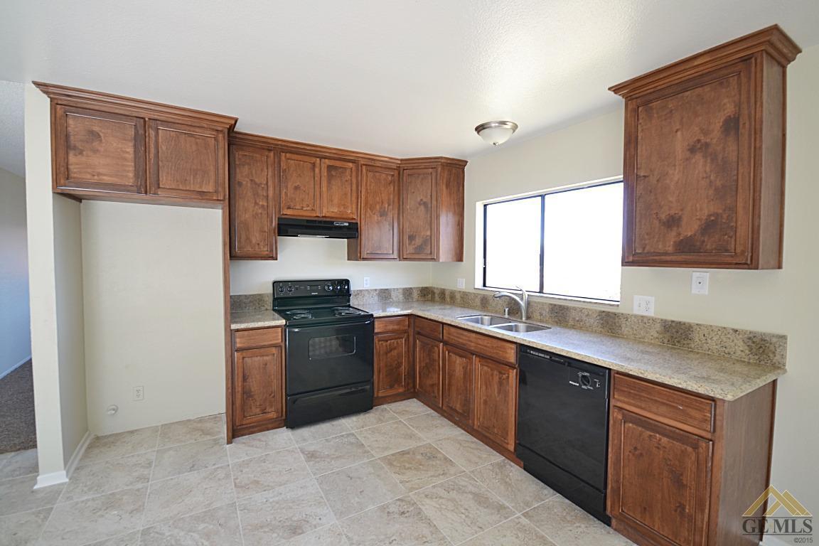 19540 Tucker Road Tehachapi, CA 93561 - Photo 8 of 24 Gallery Image 8