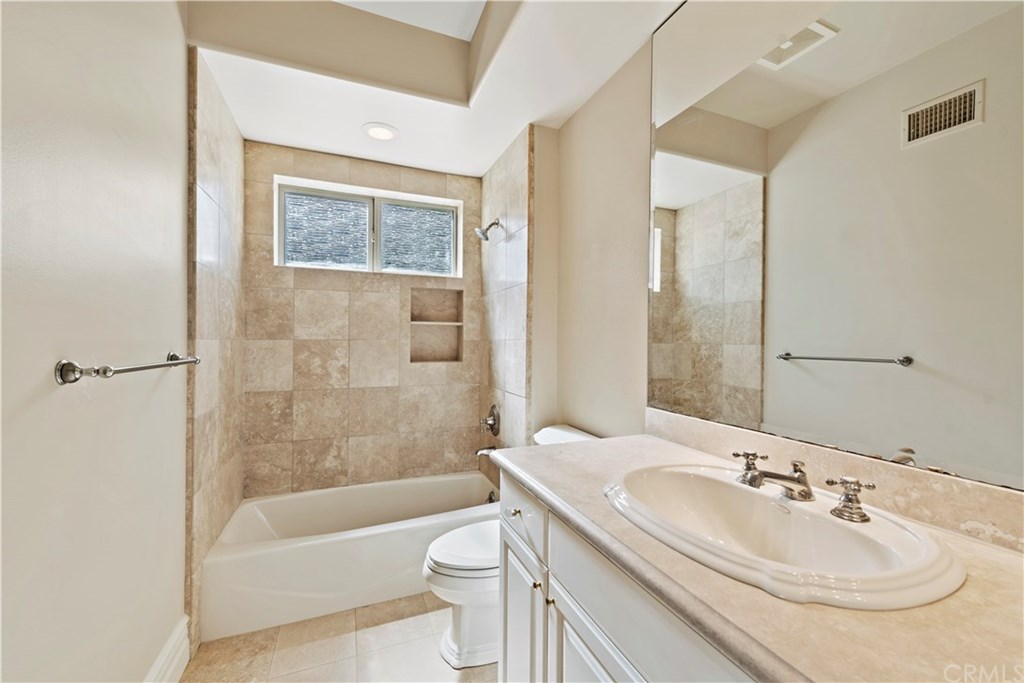 1356 Skyline Drive Laguna Beach, CA 92651 - Photo 29 of 35