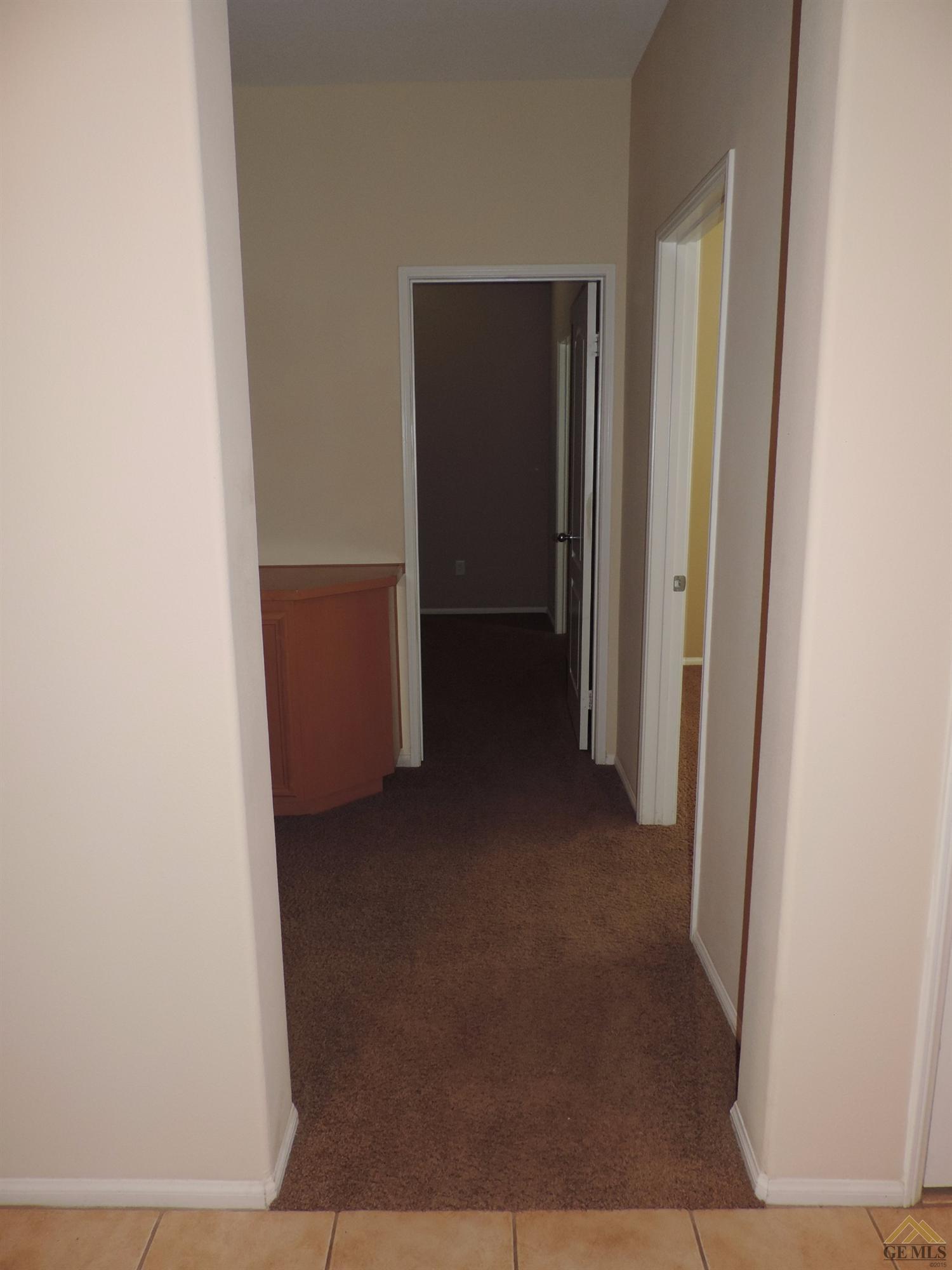 12302 Rambler Avenue Bakersfield, CA 93312 - Photo 4 of 31