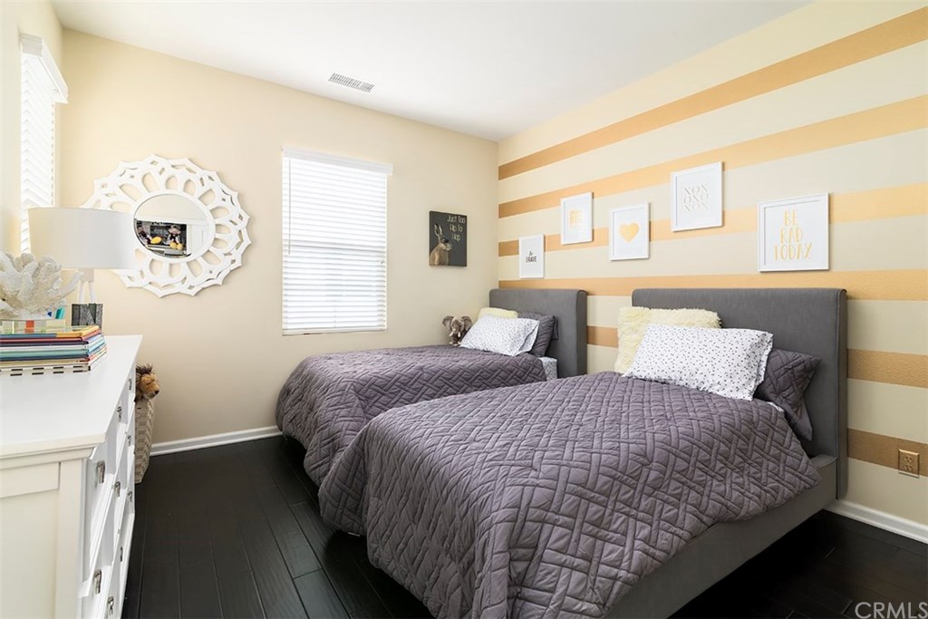 28301 Via Del Mar San Juan Capistrano, CA 92675 - Photo 14 of 39 Large second bedroom upstairs.