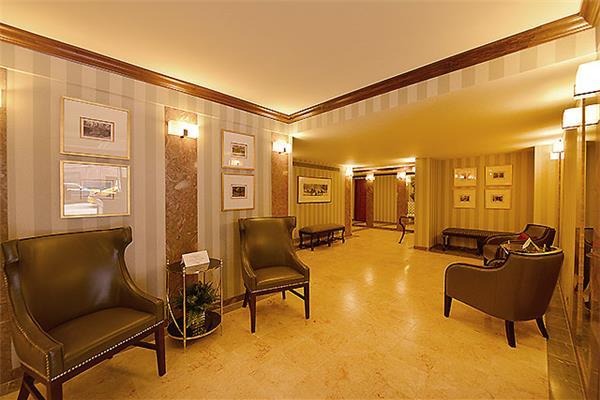 233 East 70th Street, Unit 3V Manhattan, NY 10021 - Photo 3 of 6