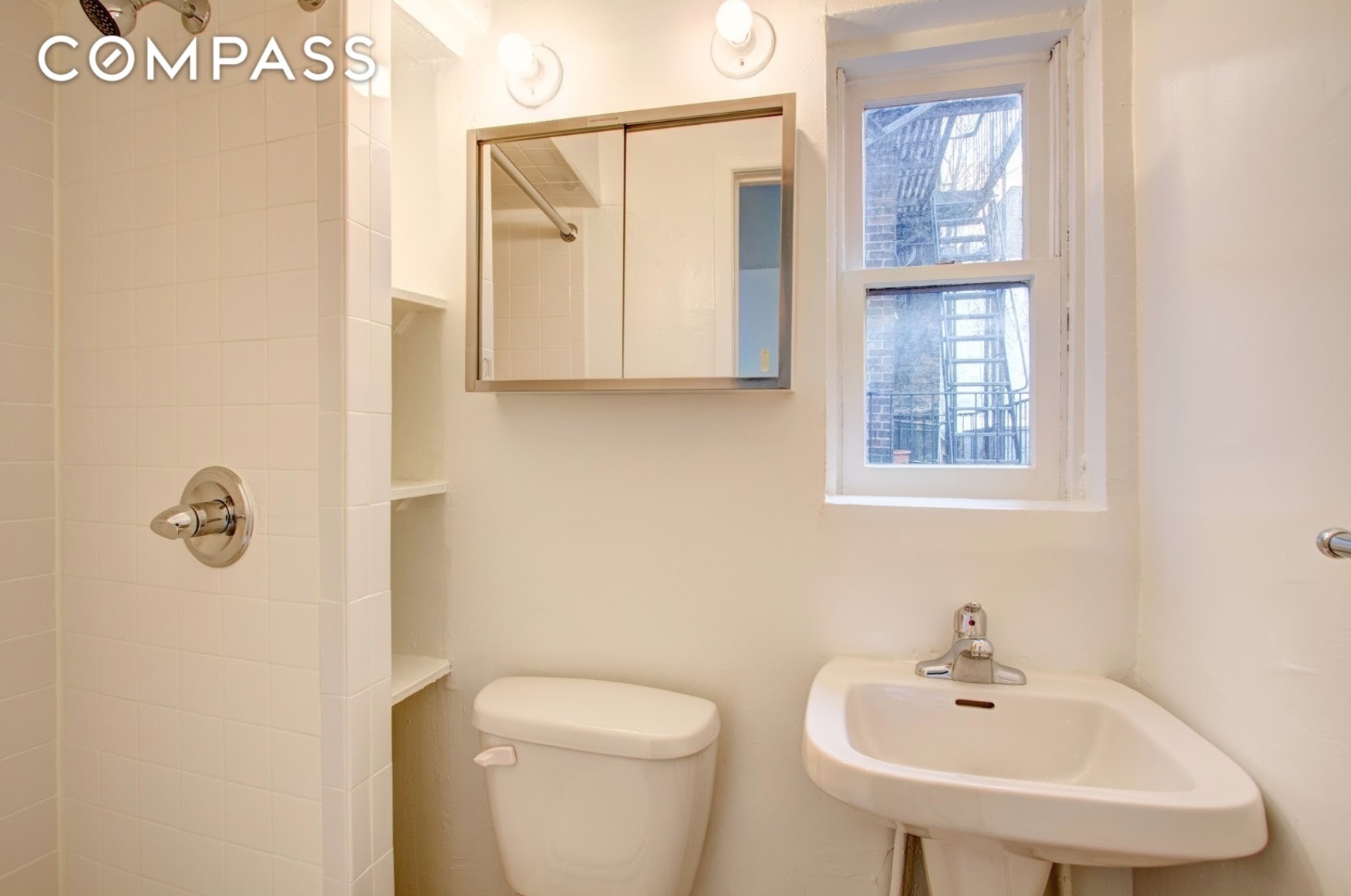 28 Jane Street, Unit 1 Manhattan, NY 10014 - Photo 5 of 6